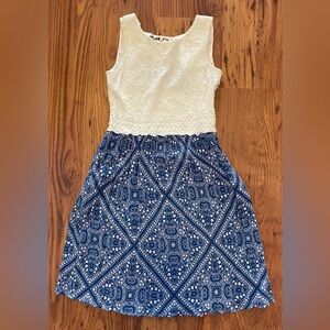 Speechless White Lace and Blue Patterned Kids Dress